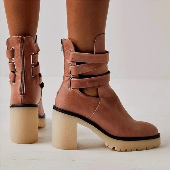 FREE PEOPLE Jesse Cutout Platform Boot in English Tan Size 38.5 (8.5) NWB - Picture 1 of 14